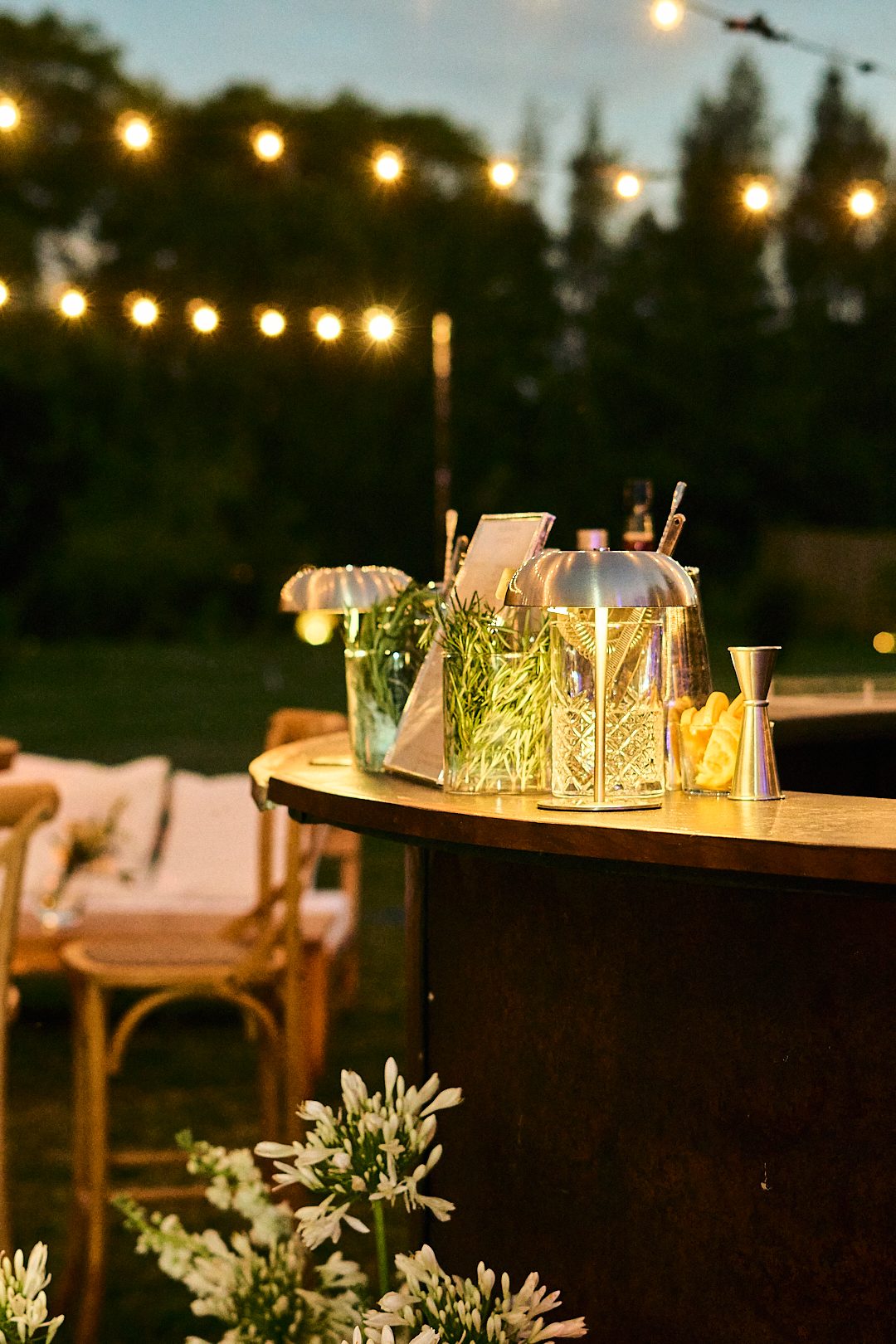 Barra en un casamiento al aire libre